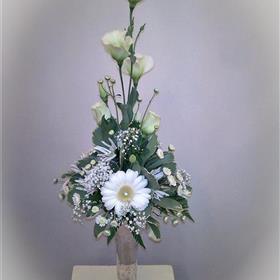 fwthumbVenue Decoration Table Centre White 3.jpg